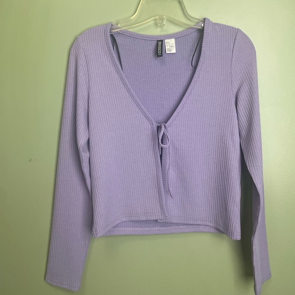 Flattering Shirts - Picture 7 of 9